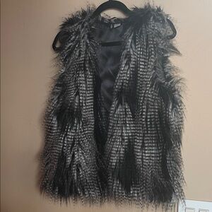 DEVIDED Black and Gray Austritch Faux Fur Vest Sz L. With 2 side pockets.